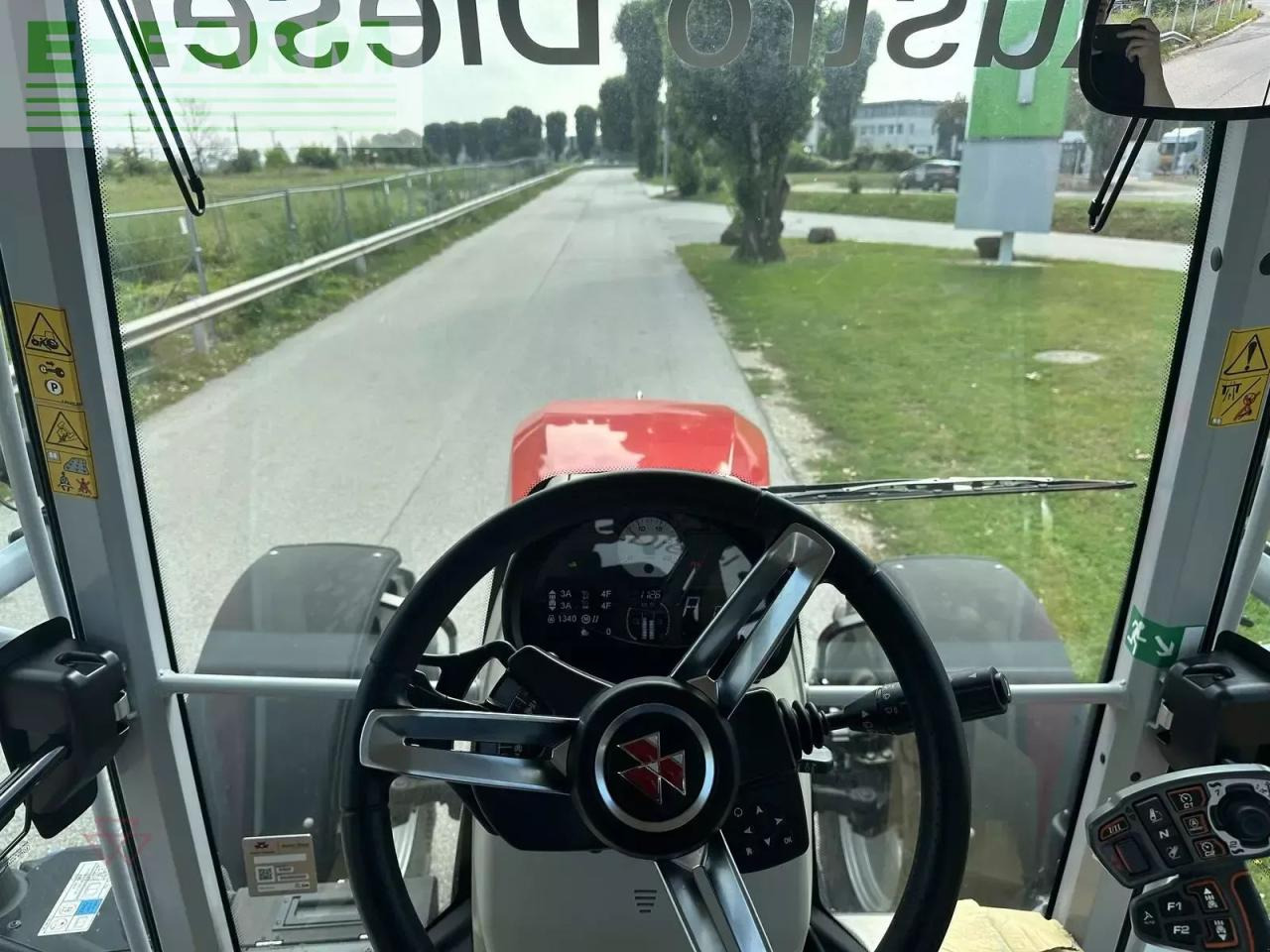 Трактор Massey Ferguson mf 7s.155: снимка 12 Трактор Massey Ferguson mf 7s.155: снимка 12