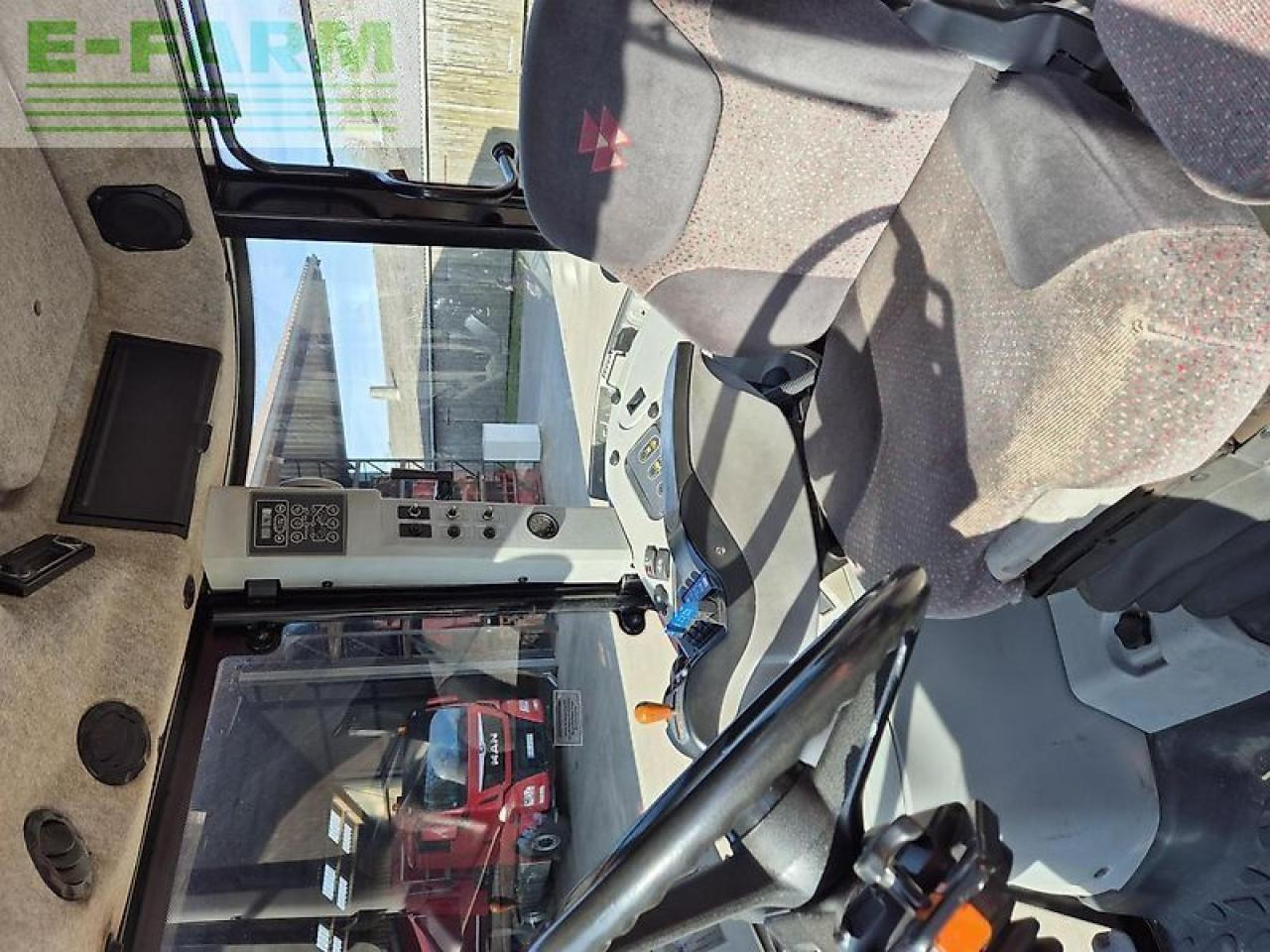 Трактор Massey Ferguson mf 8470 dyna-vt (mit reifendruckregelanlage): снимка 9