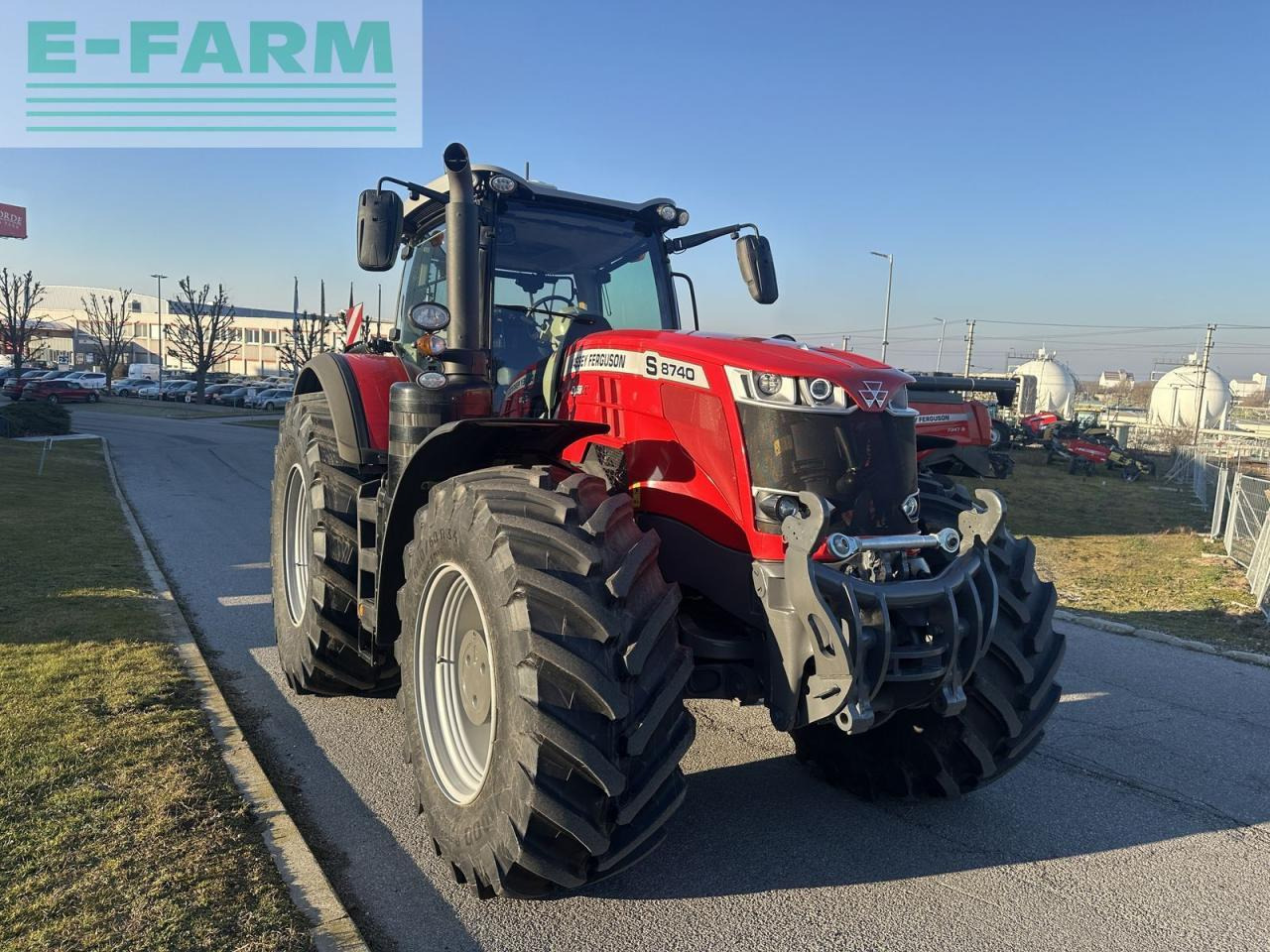 Massey Ferguson mf 8740 s (stage v) - Трактор: снимка 1 Massey Ferguson mf 8740 s (stage v) - Трактор: снимка 1