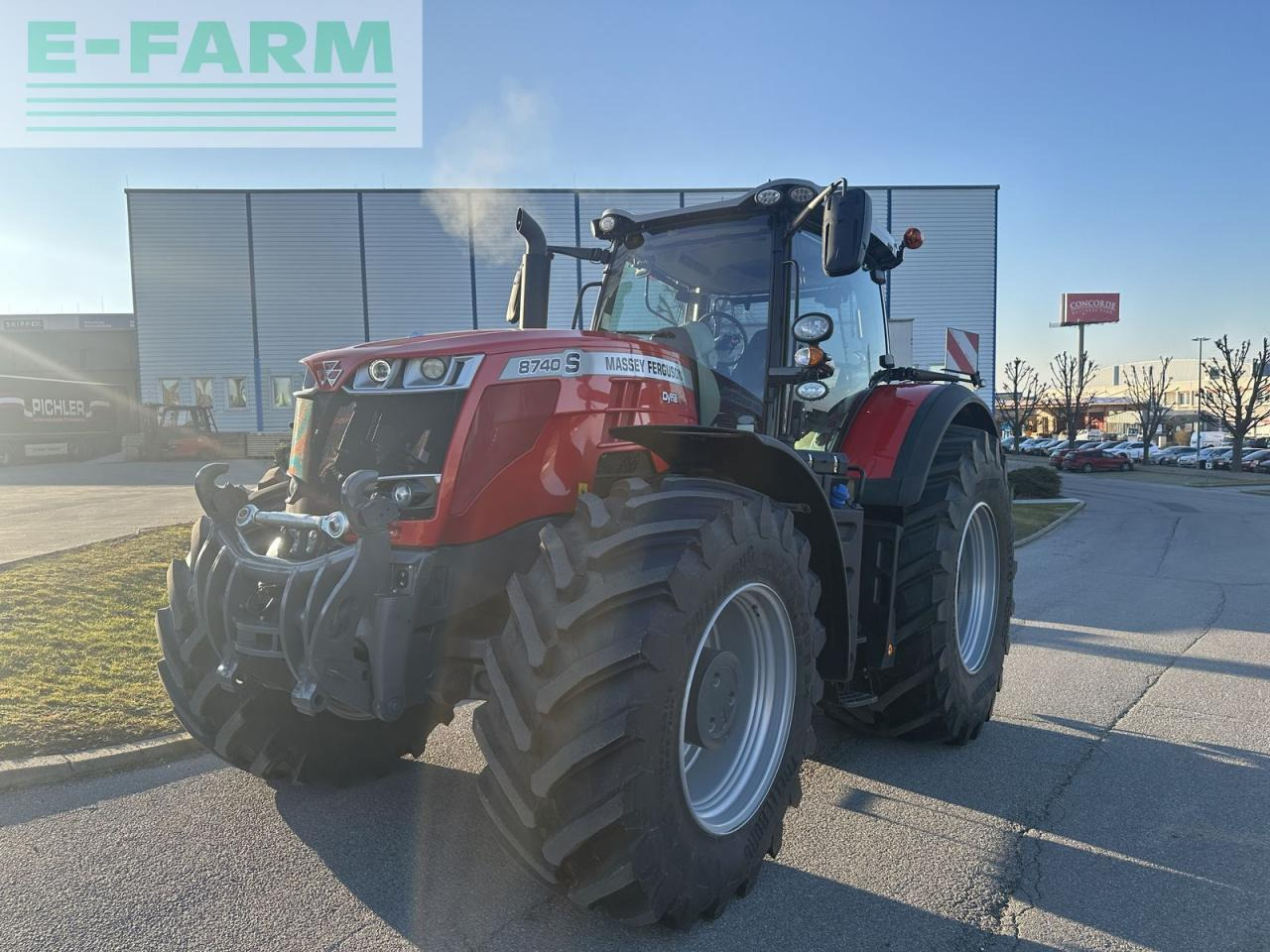 Massey Ferguson mf 8740 s (stage v) - Трактор: снимка 3 Massey Ferguson mf 8740 s (stage v) - Трактор: снимка 3