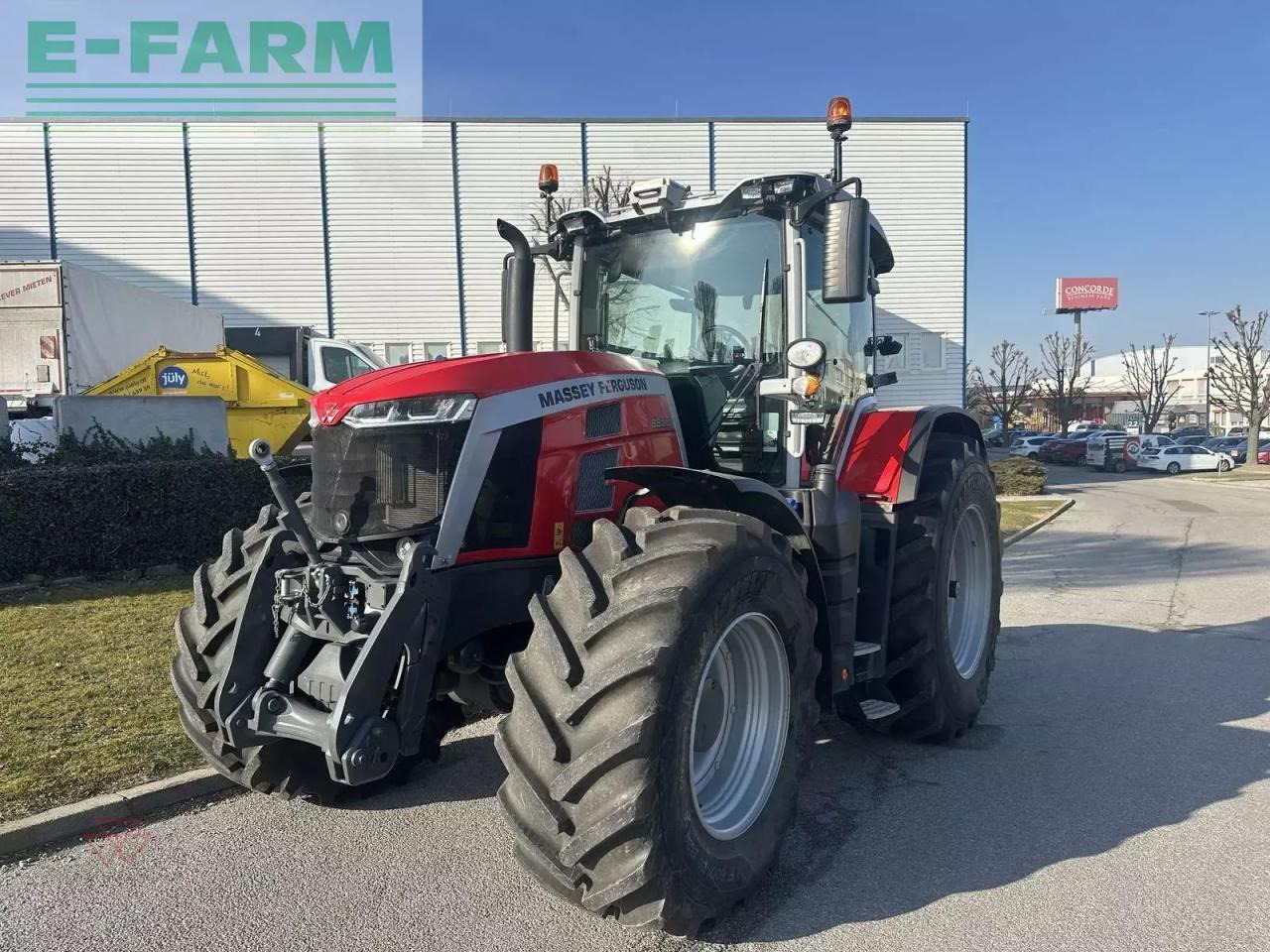 Massey Ferguson mf 8s.205 - Трактор: снимка 3 Massey Ferguson mf 8s.205 - Трактор: снимка 3