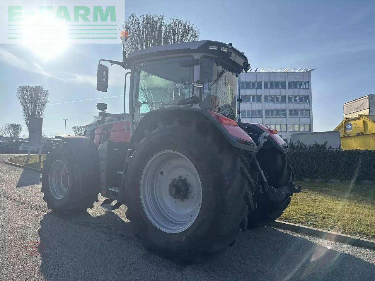 Massey Ferguson mf 8s.205 - Трактор: снимка 5 Massey Ferguson mf 8s.205 - Трактор: снимка 5