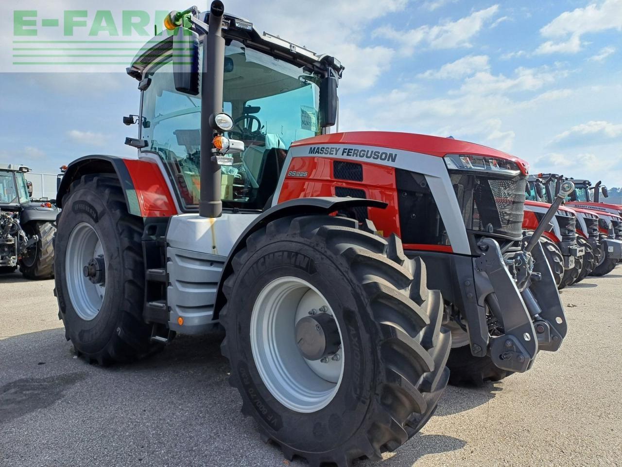 Трактор Massey Ferguson mf 8s.225: снимка 9