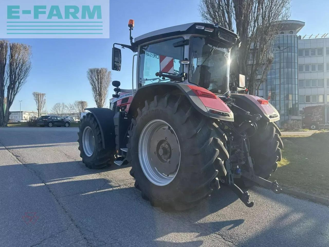 Massey Ferguson mf 8s.265 - Трактор: снимка 4 Massey Ferguson mf 8s.265 - Трактор: снимка 4