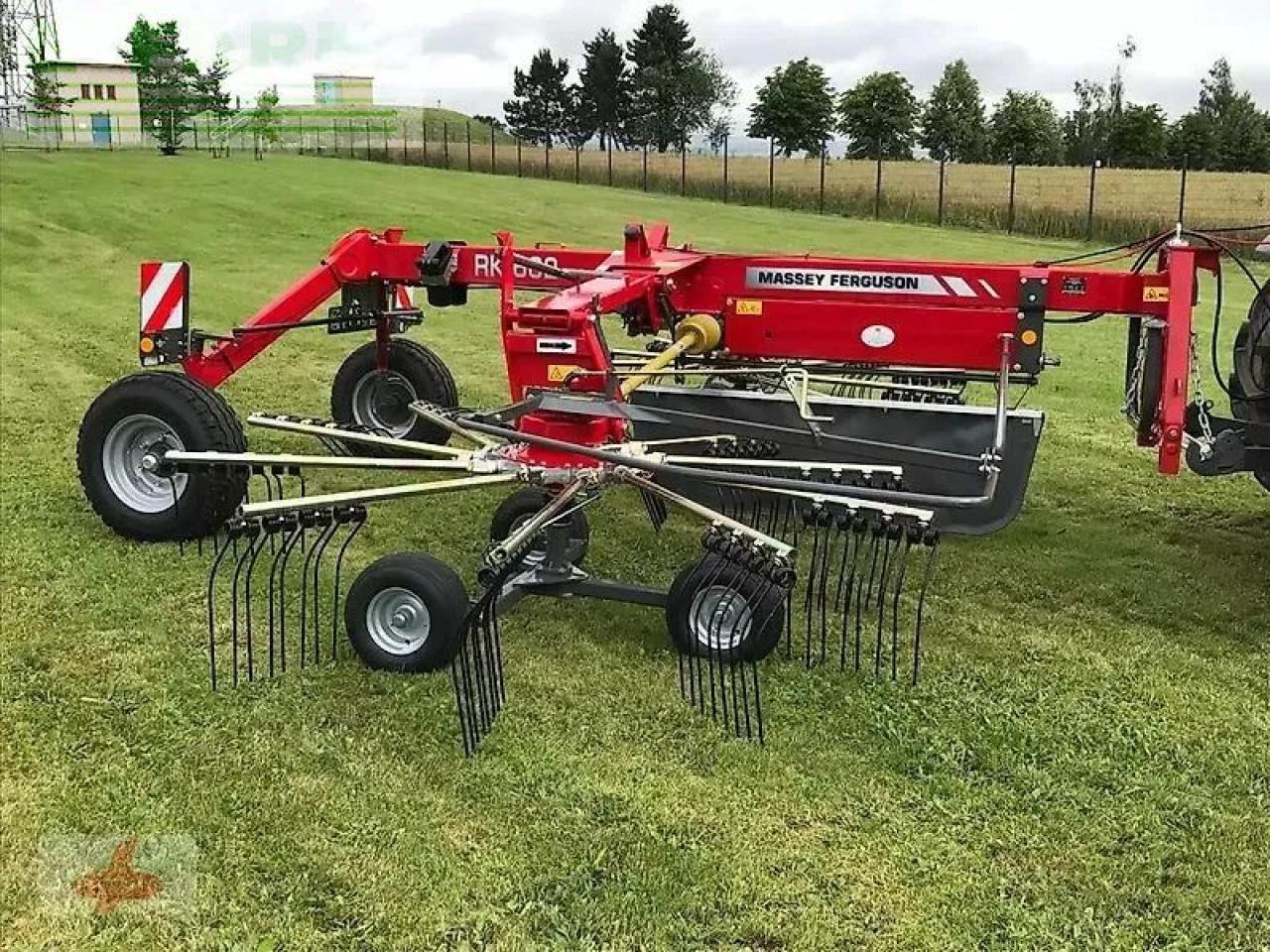 Massey Ferguson mf rk 662 trc / fella juras 671 - Гребло/ Сенообръщачка: снимка 1 Massey Ferguson mf rk 662 trc / fella juras 671 - Гребло/ Сенообръщачка: снимка 1