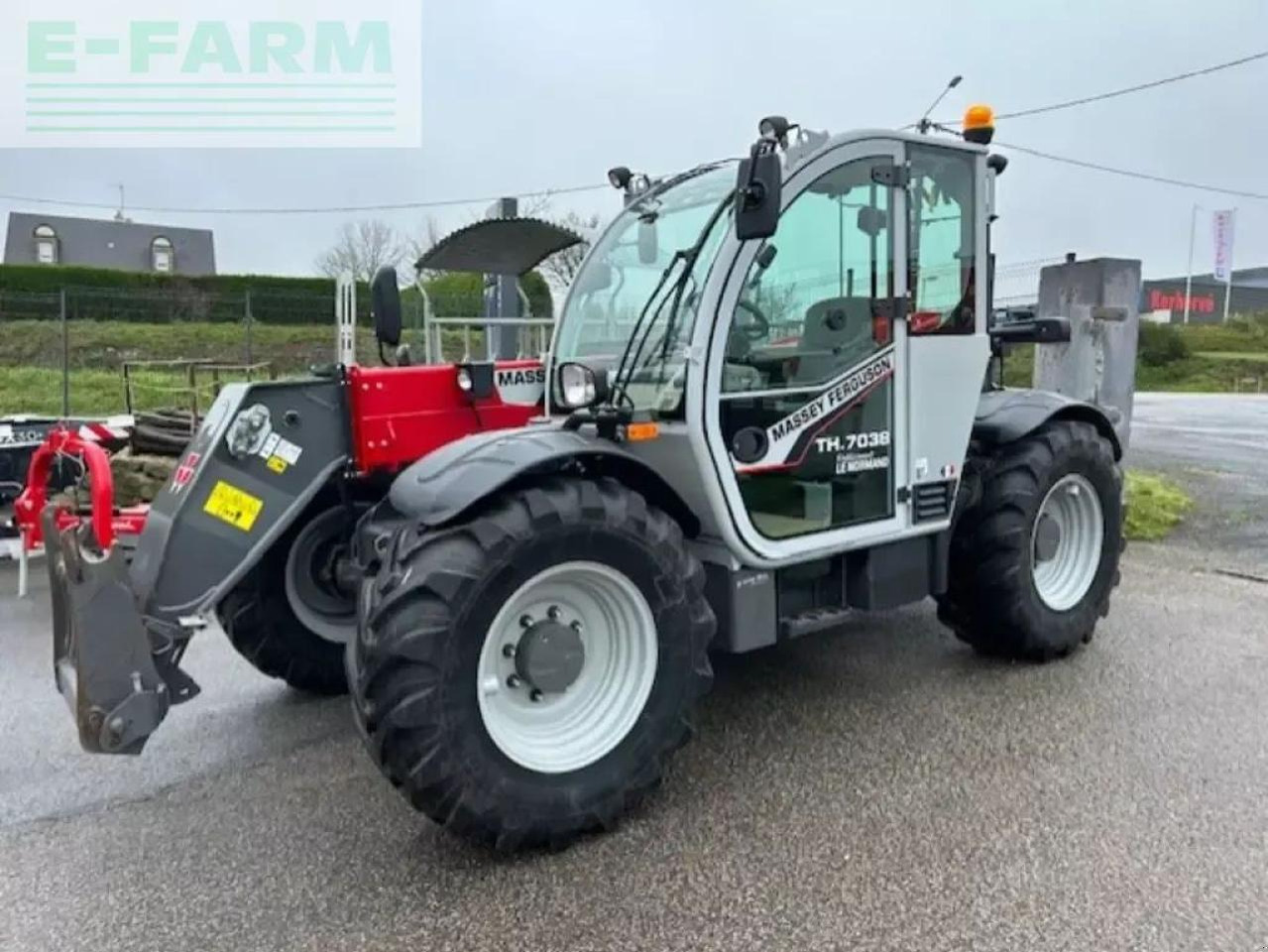 Massey Ferguson mfth7038 - Телескопичен товарач: снимка 2 Massey Ferguson mfth7038 - Телескопичен товарач: снимка 2