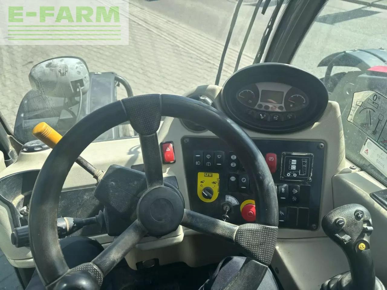 Телескопичен товарач Massey Ferguson th 7035: снимка 12