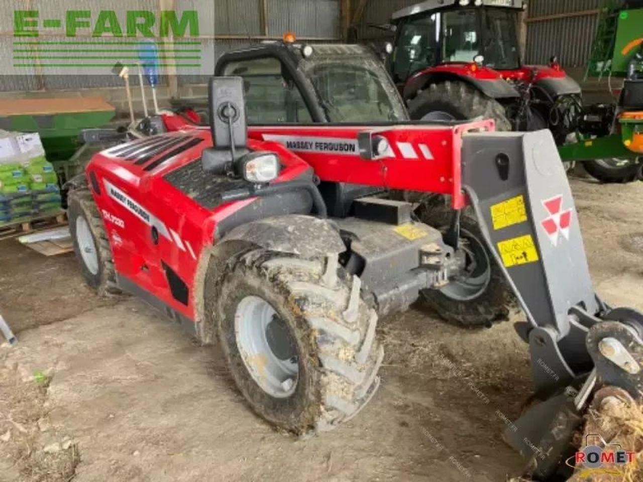 Massey Ferguson th7030 lp - Телескопичен товарач: снимка 1 Massey Ferguson th7030 lp - Телескопичен товарач: снимка 1