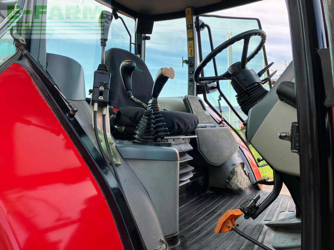 Трактор McCormick CX 75: снимка 30