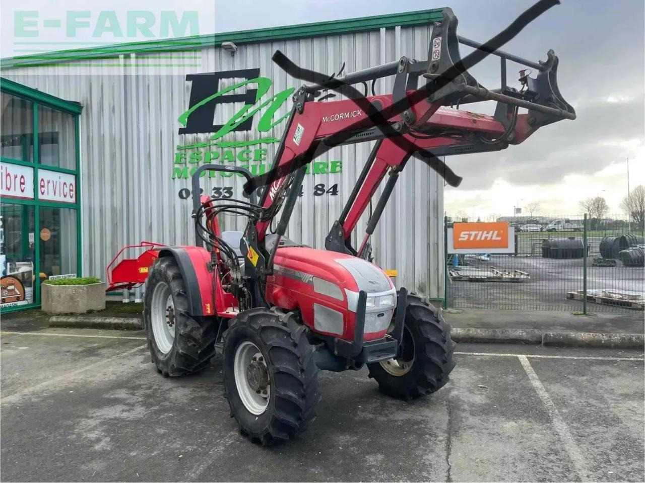 McCormick tracteur agricole c80l mc cormick - Трактор: снимка 2 McCormick tracteur agricole c80l mc cormick - Трактор: снимка 2