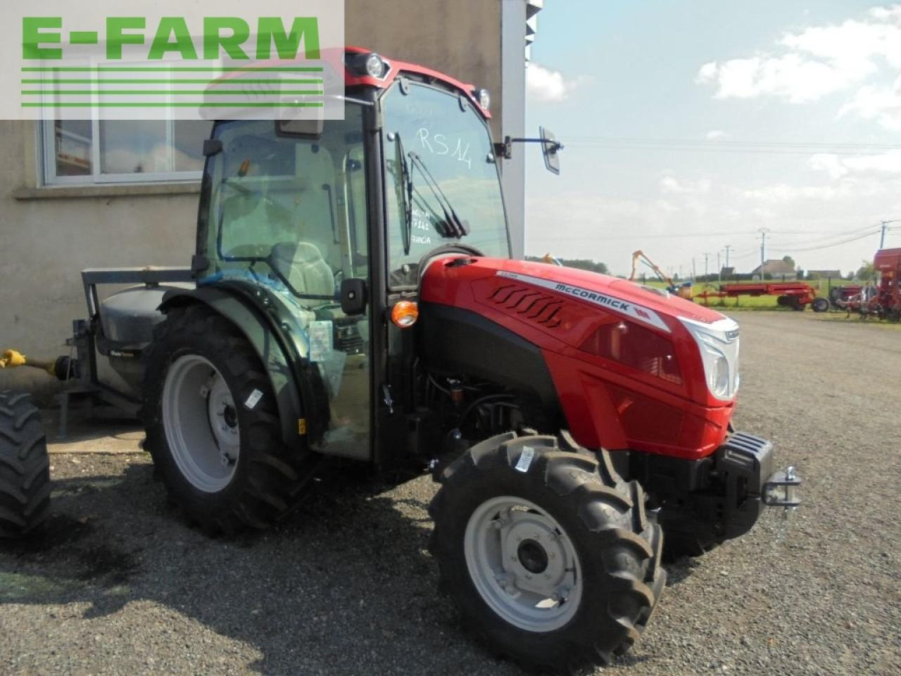 McCormick x2.055 - Трактор: снимка 3 McCormick x2.055 - Трактор: снимка 3