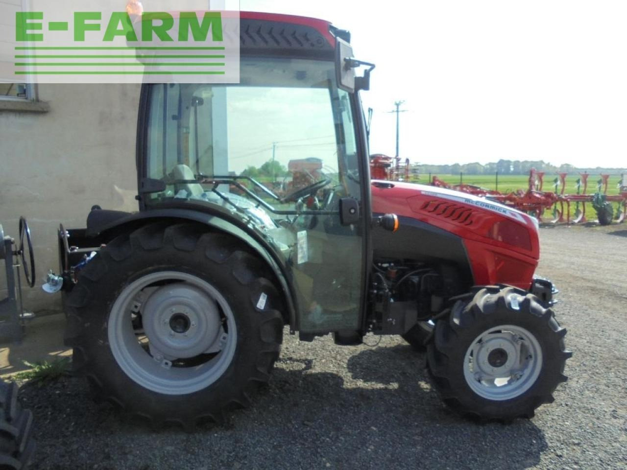 McCormick x2.055 - Трактор: снимка 4 McCormick x2.055 - Трактор: снимка 4