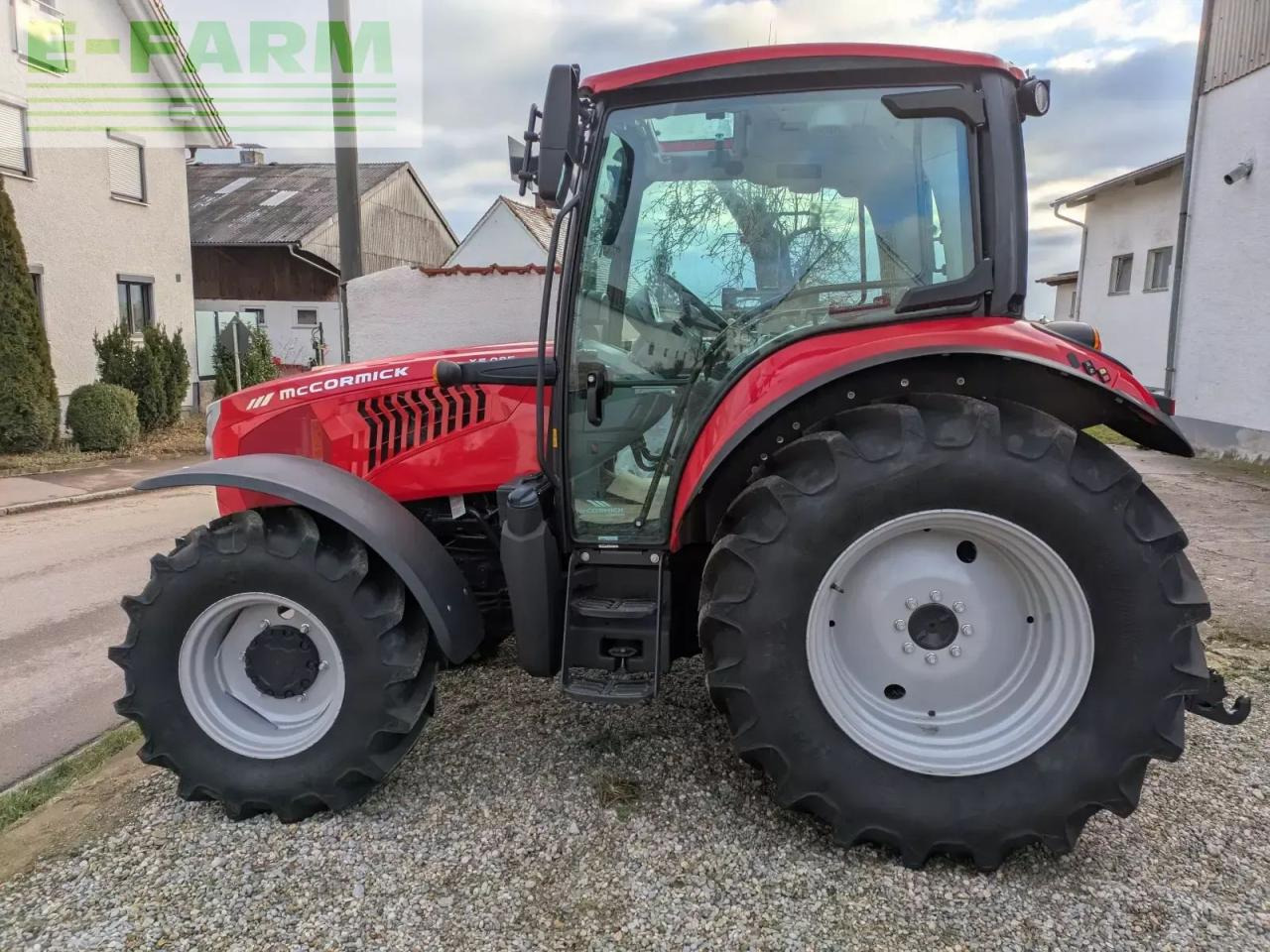McCormick x5.085 - Трактор: снимка 2 McCormick x5.085 - Трактор: снимка 2