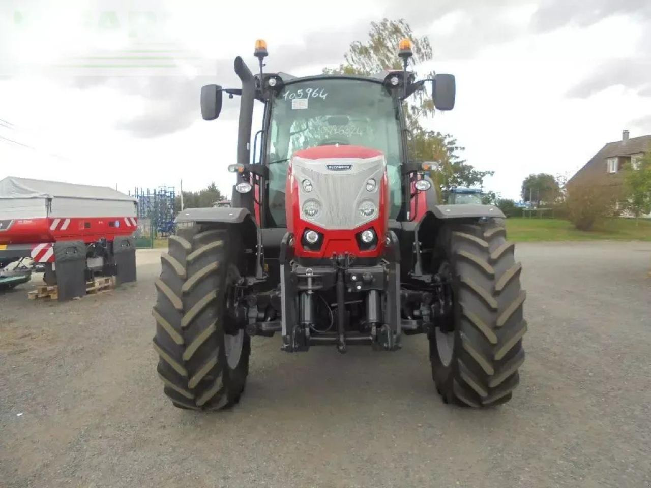 McCormick x6-415m - Трактор: снимка 3 McCormick x6-415m - Трактор: снимка 3