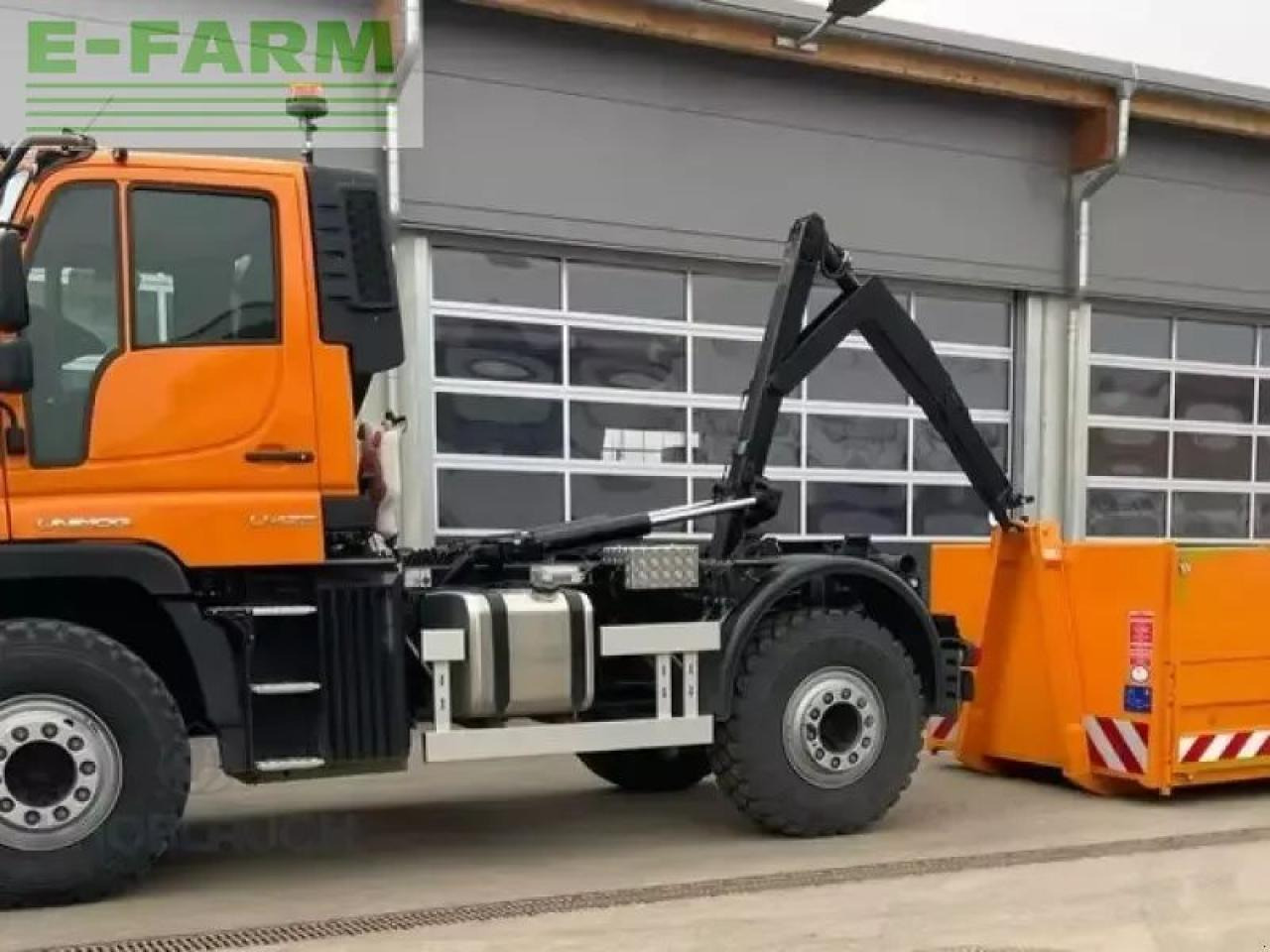 Mercedes-Benz unimog u423 - Трактор: снимка 1 Mercedes-Benz unimog u423 - Трактор: снимка 1
