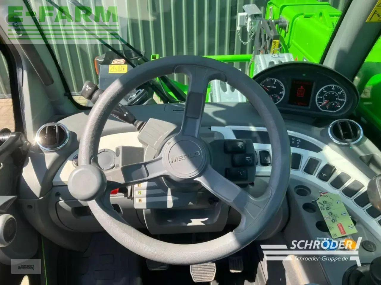 Merlo p 27.6 plus - Телескопичен товарач: снимка 3 Merlo p 27.6 plus - Телескопичен товарач: снимка 3