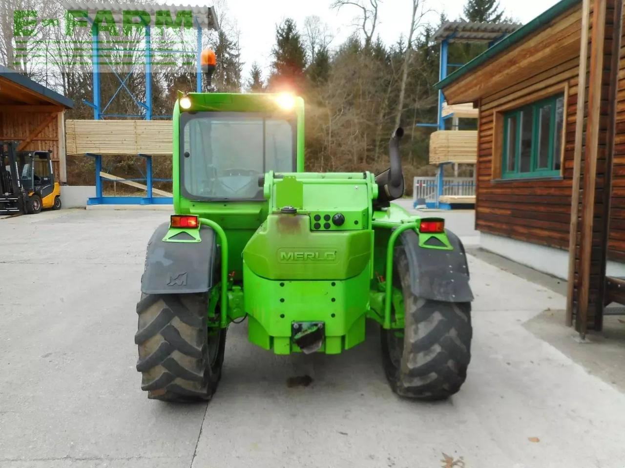 Merlo p32.6 plus ( 2,15 hoch 2,05 breit ) 40 km/h - Телескопичен товарач: снимка 3 Merlo p32.6 plus ( 2,15 hoch 2,05 breit ) 40 km/h - Телескопичен товарач: снимка 3