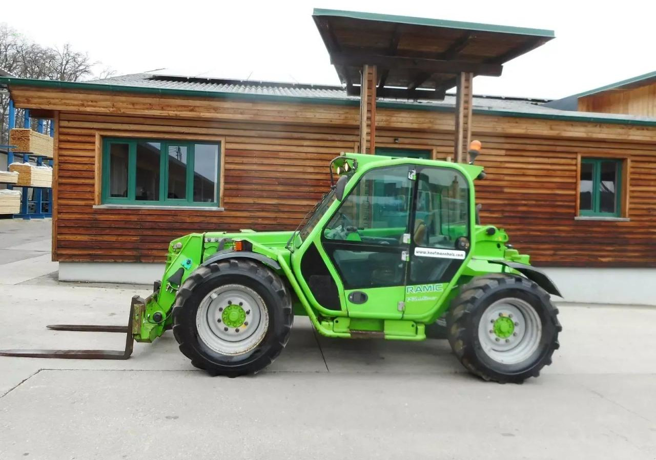 Merlo p32.6 plus ( 2,15 hoch 2,05 breit ) 40 km/h - Телескопичен товарач: снимка 1 Merlo p32.6 plus ( 2,15 hoch 2,05 breit ) 40 km/h - Телескопичен товарач: снимка 1