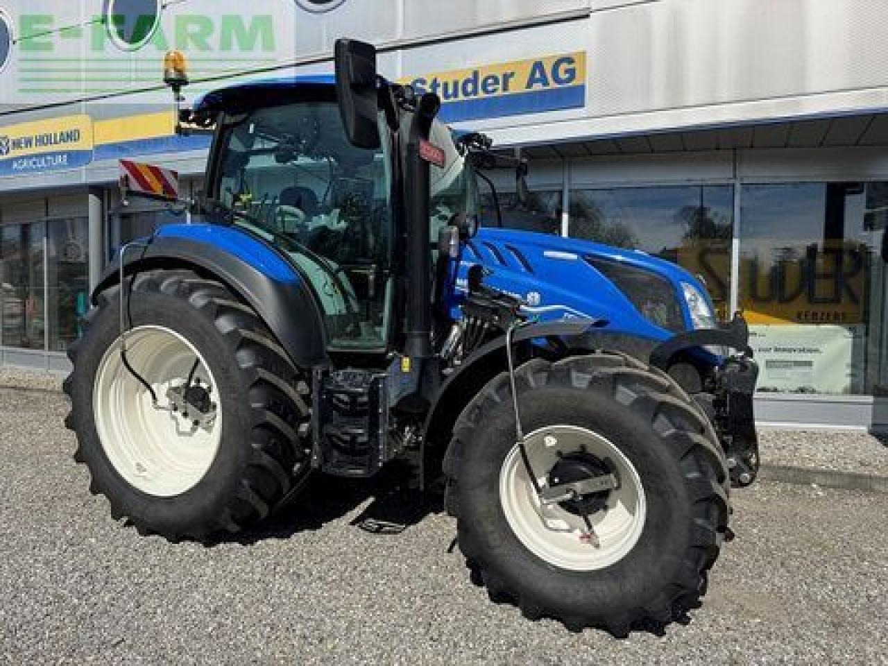 New Holland 3435 (allrad) - Трактор: снимка 1 New Holland 3435 (allrad) - Трактор: снимка 1