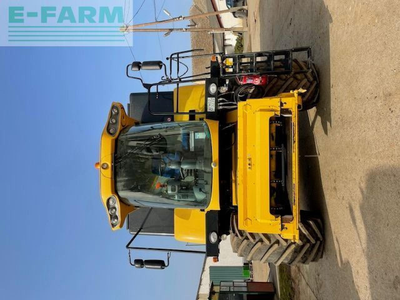 New Holland CX6090 - Зърнокомбайн: снимка 2 New Holland CX6090 - Зърнокомбайн: снимка 2