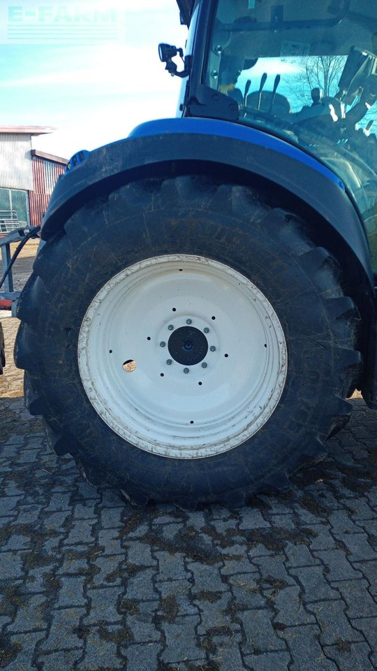 Трактор New Holland T5.140 AC AC: снимка 21
