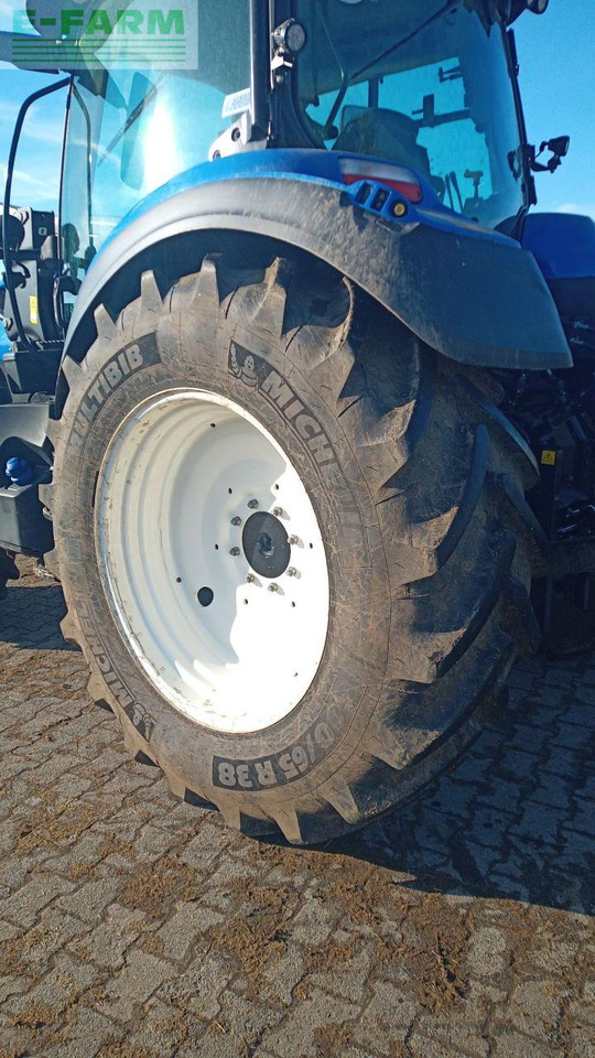 Трактор New Holland T5.140 AC AC: снимка 22