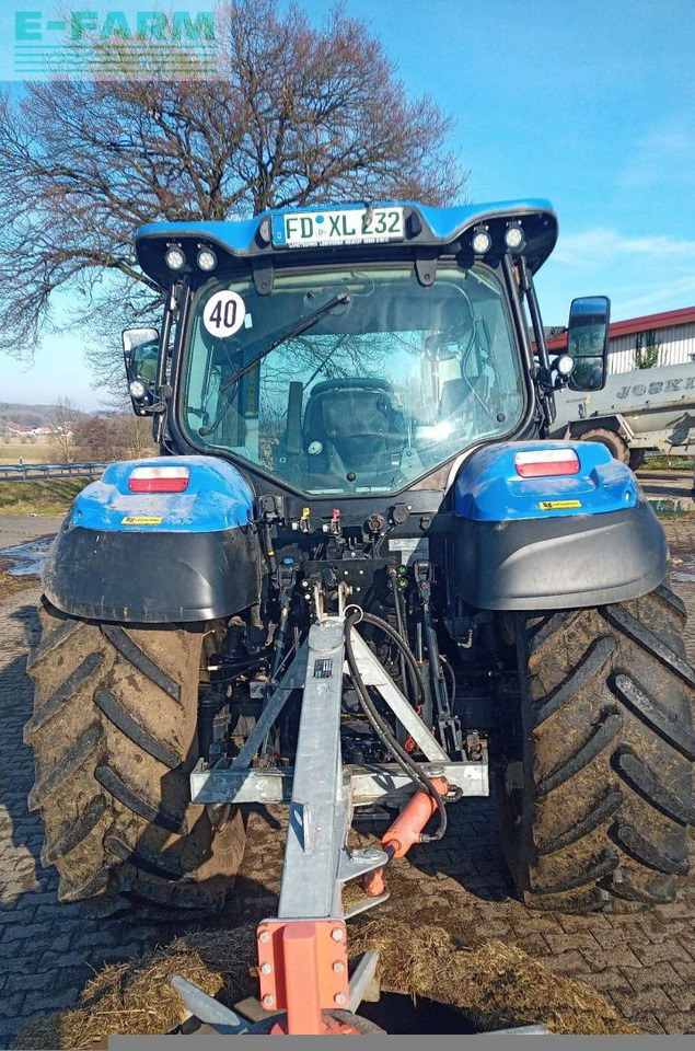 Трактор New Holland T5.140 AC AC: снимка 26