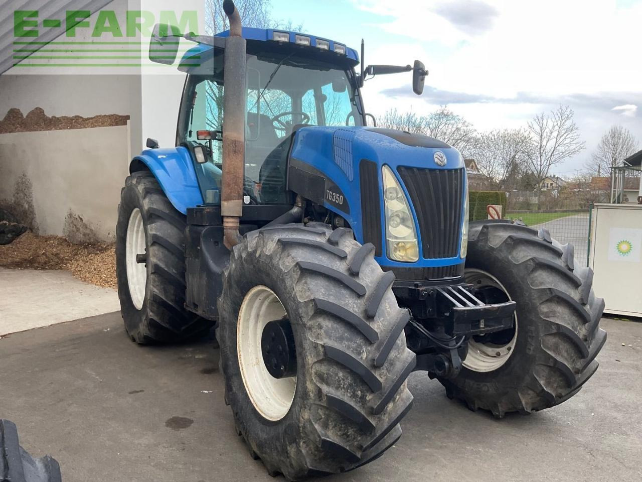 New Holland TG 285 - Трактор: снимка 4 New Holland TG 285 - Трактор: снимка 4