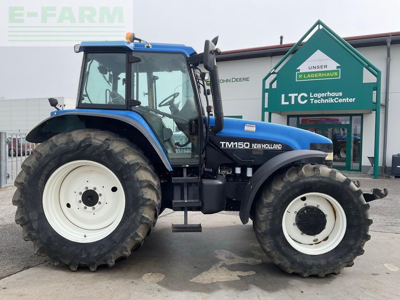 New Holland TM 150 - Трактор: снимка 5 New Holland TM 150 - Трактор: снимка 5