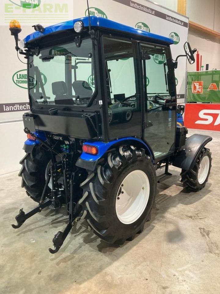 New Holland boomer 50 - Трактор: снимка 3 New Holland boomer 50 - Трактор: снимка 3