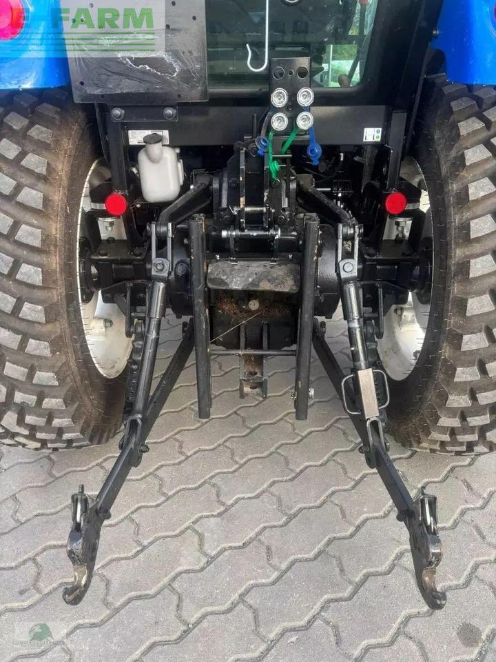 New Holland boomer 50 - Трактор: снимка 5 New Holland boomer 50 - Трактор: снимка 5