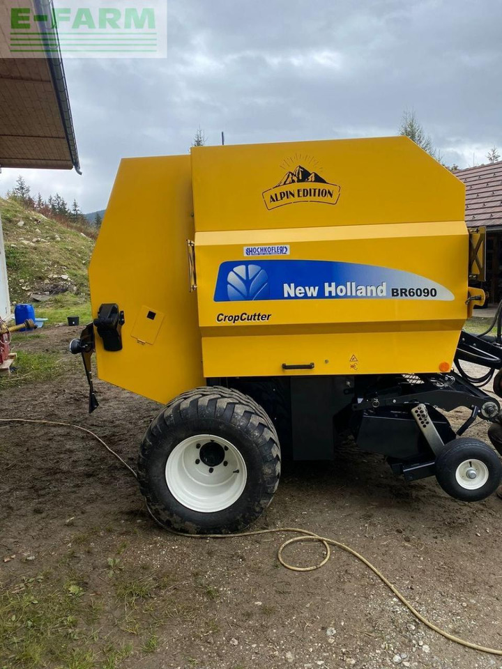 New Holland br 6090 - Сламопреса за квадратни бали: снимка 1 New Holland br 6090 - Сламопреса за квадратни бали: снимка 1