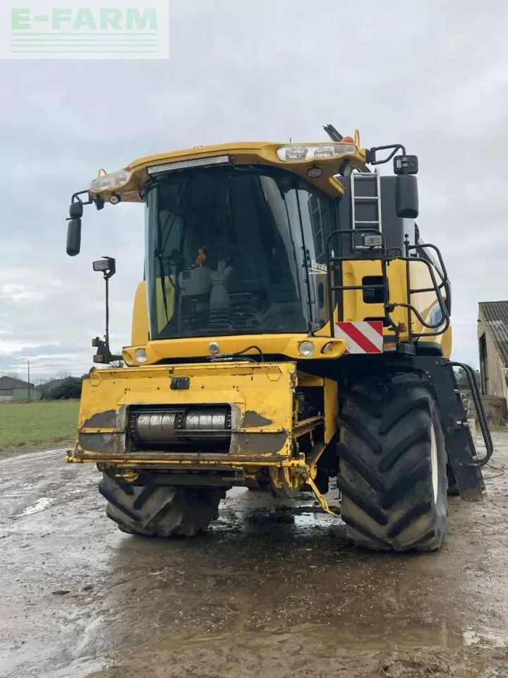 New Holland cr 9070 - Зърнокомбайн: снимка 2 New Holland cr 9070 - Зърнокомбайн: снимка 2