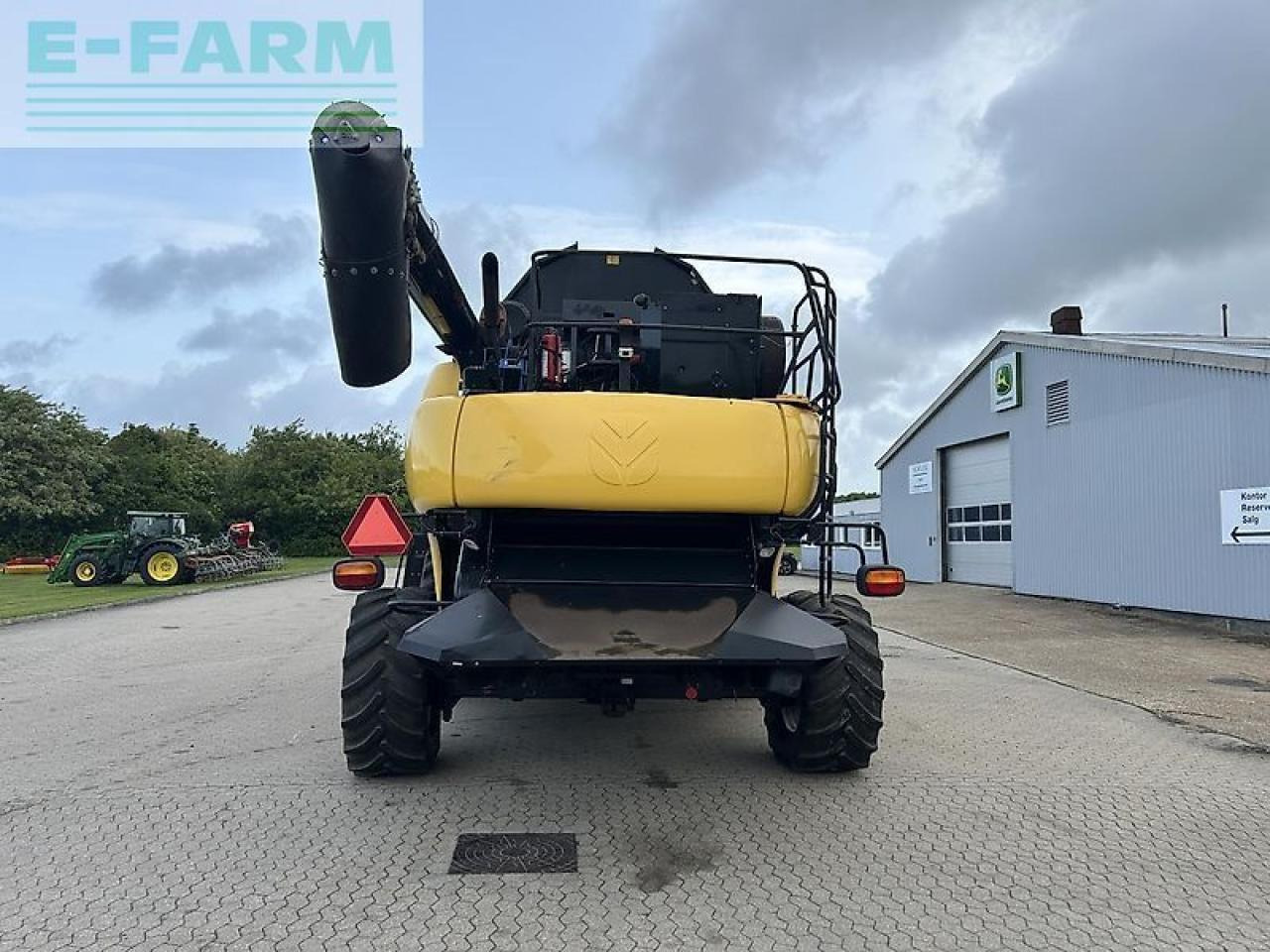 New Holland cr 980 - Зърнокомбайн: снимка 2 New Holland cr 980 - Зърнокомбайн: снимка 2