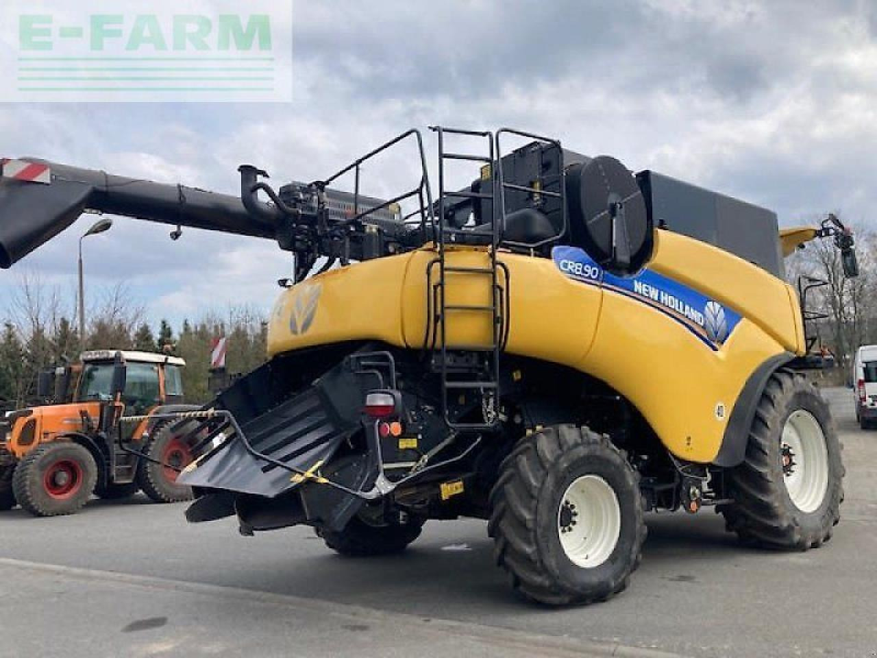 New Holland cr8.90 - Зърнокомбайн: снимка 5 New Holland cr8.90 - Зърнокомбайн: снимка 5