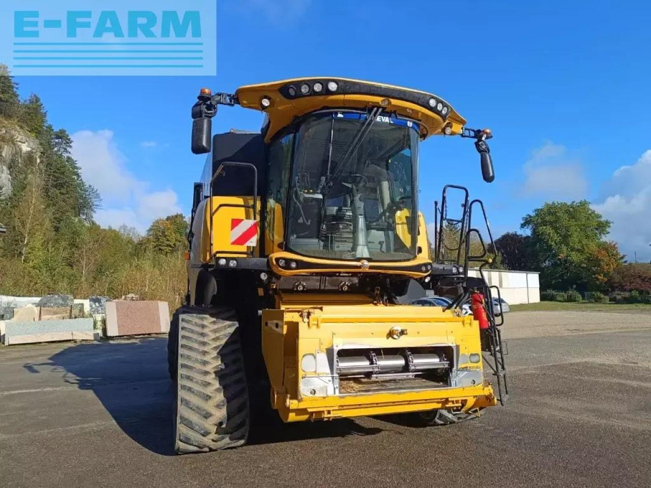 New Holland cr9.90 smart trax - Зърнокомбайн: снимка 4 New Holland cr9.90 smart trax - Зърнокомбайн: снимка 4