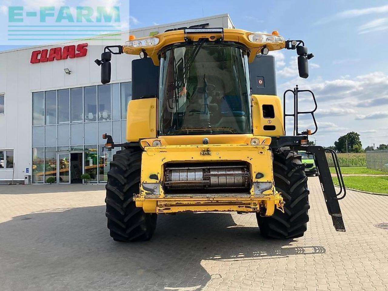 New Holland cr9090 - Зърнокомбайн: снимка 2 New Holland cr9090 - Зърнокомбайн: снимка 2