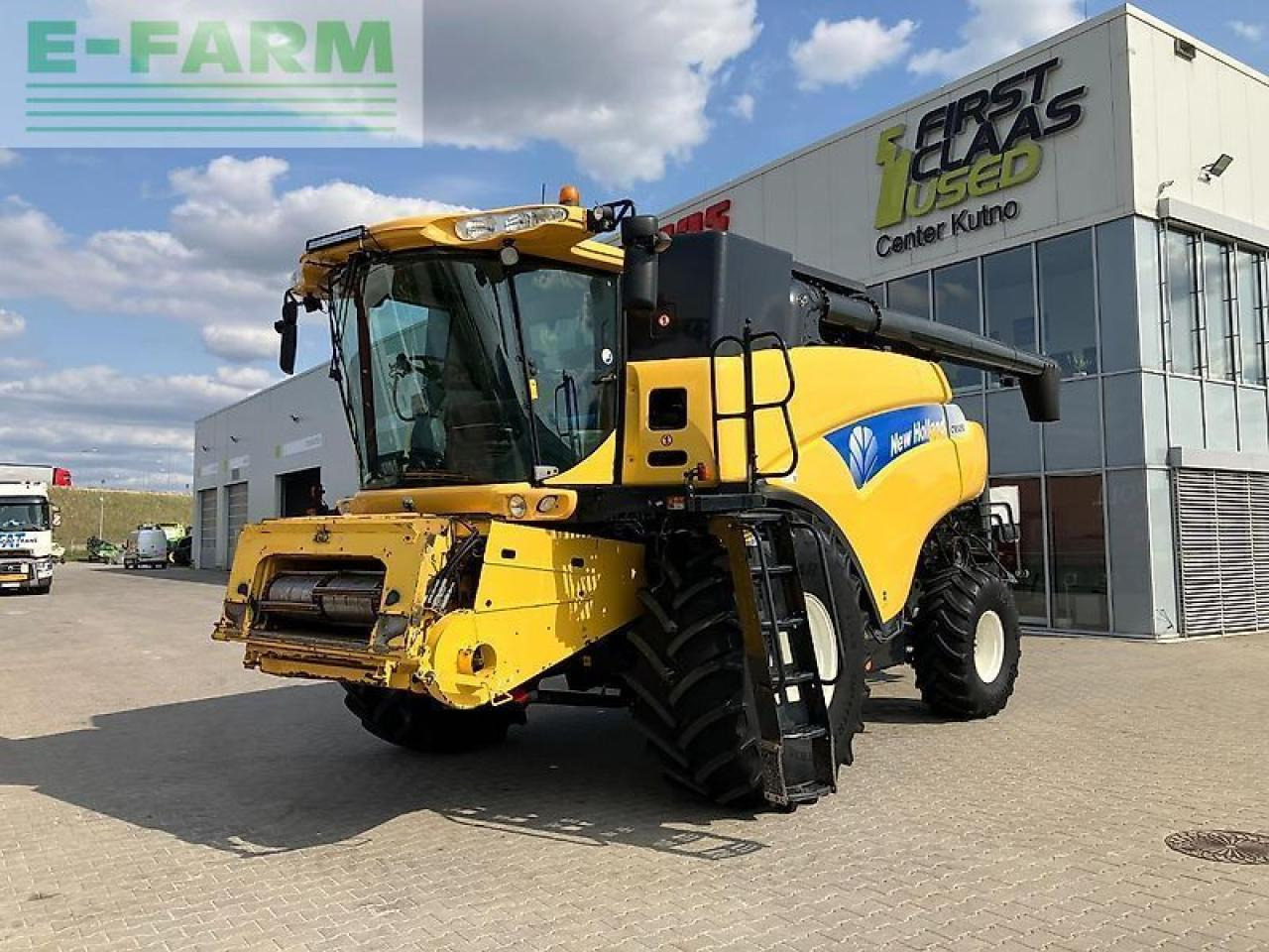 New Holland cr9090 - Зърнокомбайн: снимка 1 New Holland cr9090 - Зърнокомбайн: снимка 1