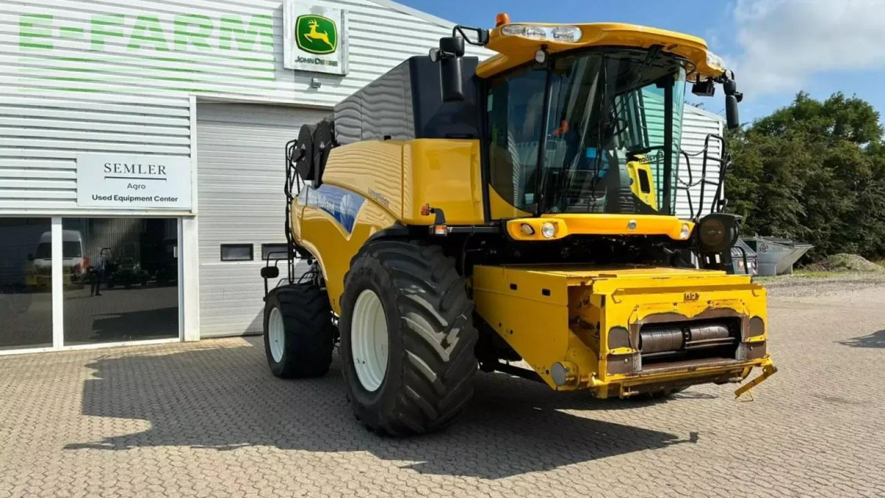 New Holland cr9090 cr9090 - Зърнокомбайн: снимка 4 New Holland cr9090 cr9090 - Зърнокомбайн: снимка 4