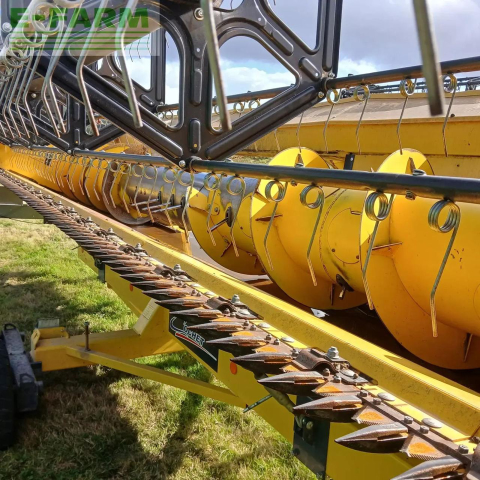 Зърнокомбайн New Holland cx 6.90: снимка 7