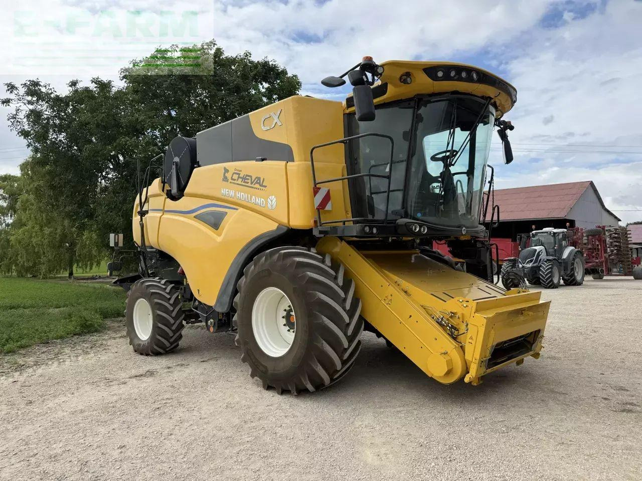 New Holland cx 8.70 - Зърнокомбайн: снимка 2 New Holland cx 8.70 - Зърнокомбайн: снимка 2