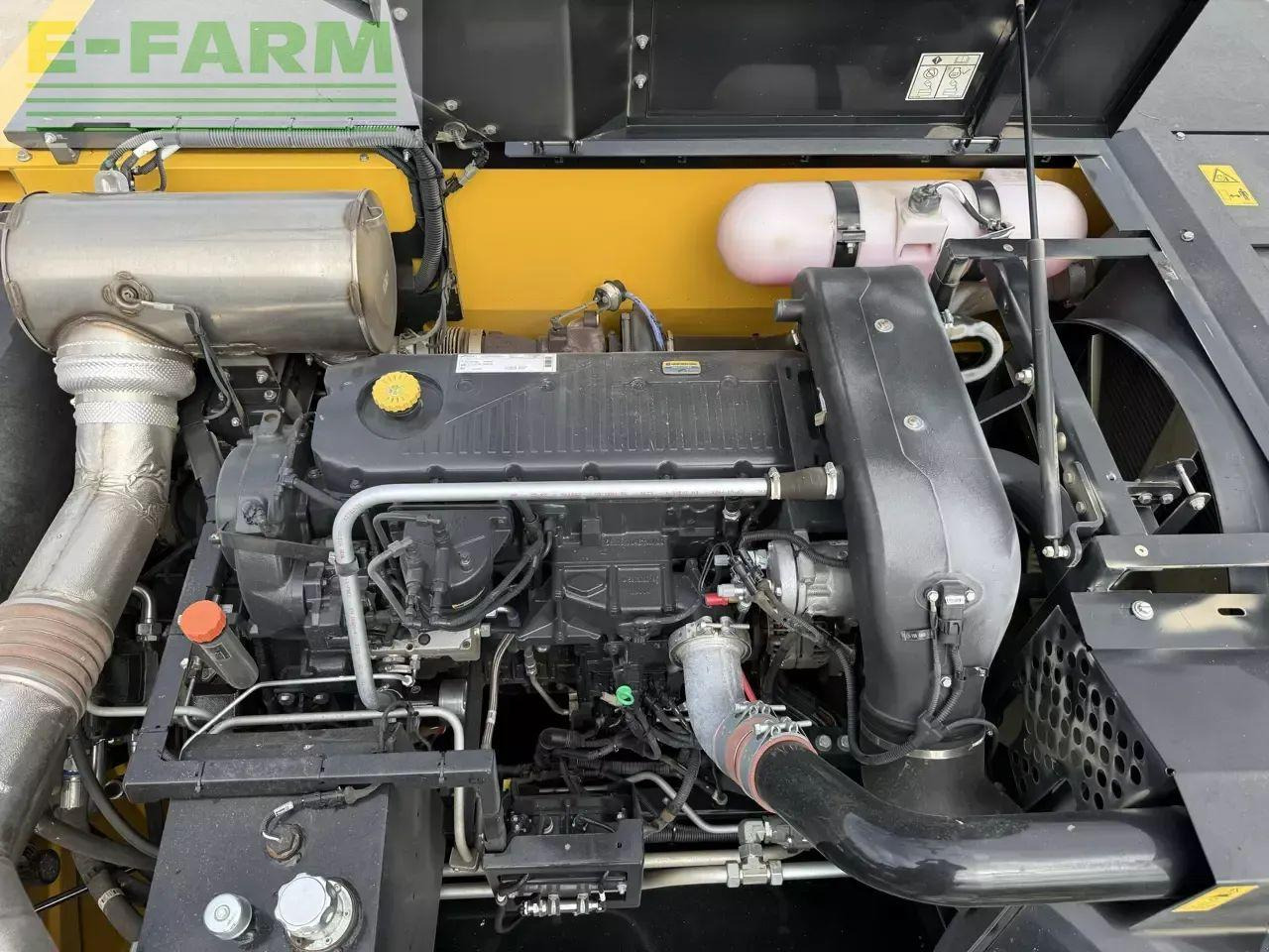 New Holland cx 8.70 - Зърнокомбайн: снимка 5 New Holland cx 8.70 - Зърнокомбайн: снимка 5