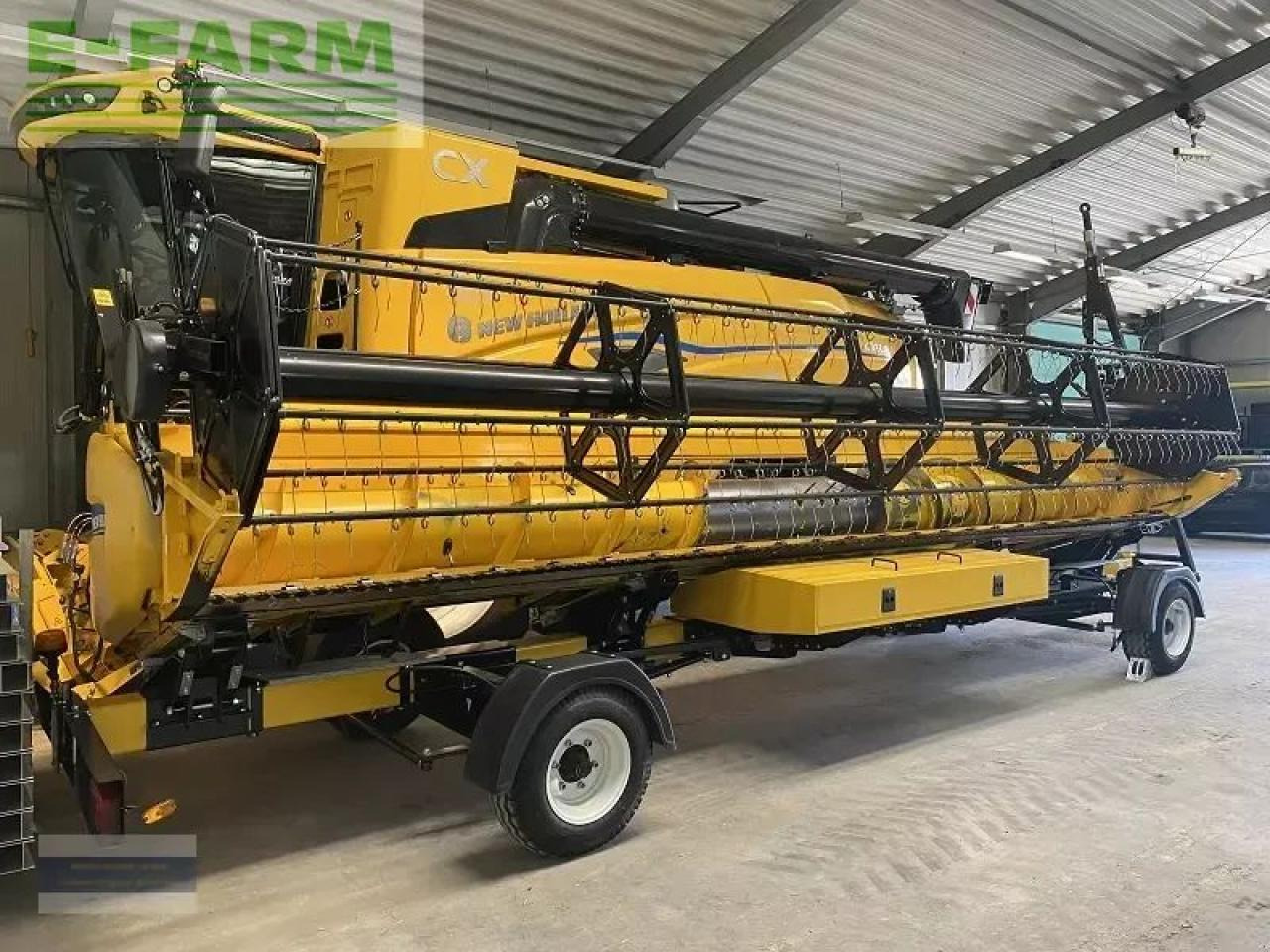 Зърнокомбайн New Holland cx 8.90: снимка 17 Зърнокомбайн New Holland cx 8.90: снимка 17