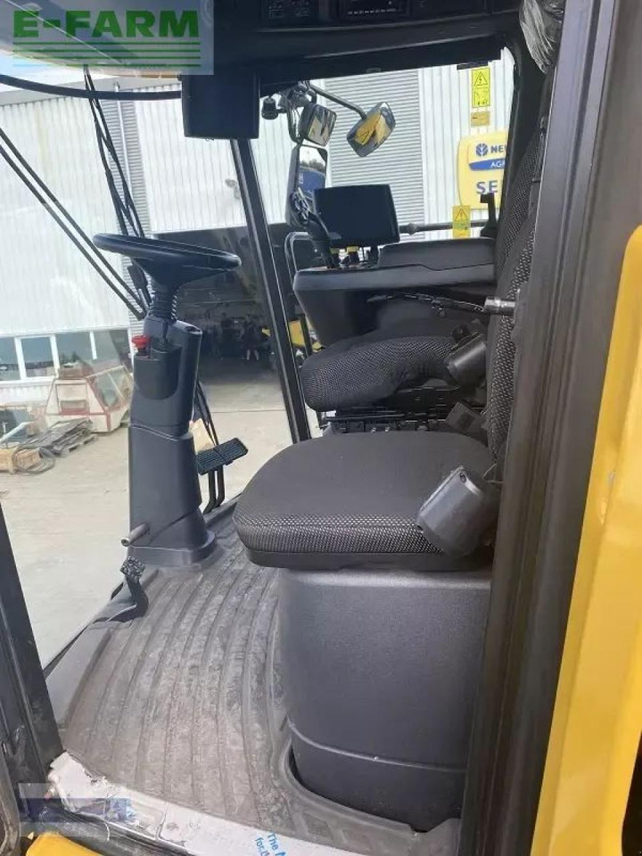 Зърнокомбайн New Holland cx 8.90: снимка 14 Зърнокомбайн New Holland cx 8.90: снимка 14