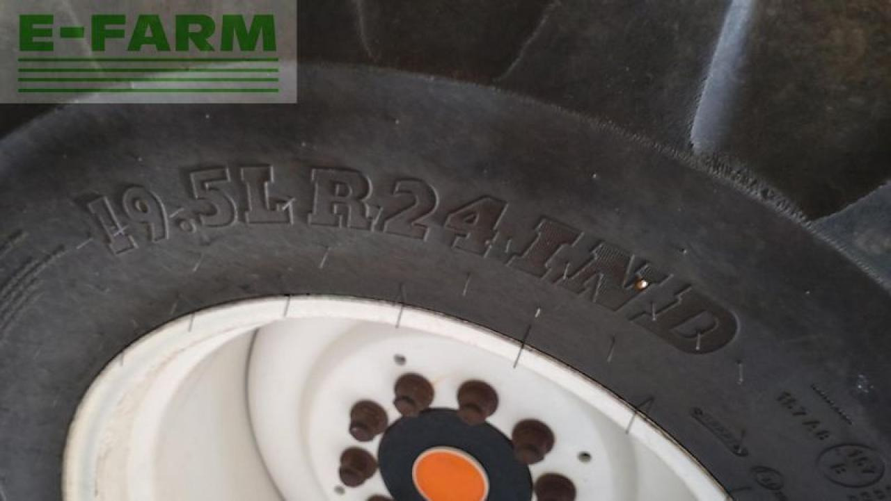 New Holland cx 8060 - Зърнокомбайн: снимка 3 New Holland cx 8060 - Зърнокомбайн: снимка 3