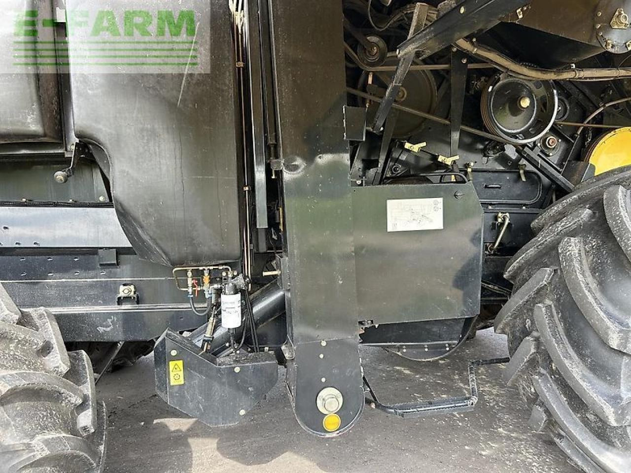 Зърнокомбайн New Holland cx 8090: снимка 7