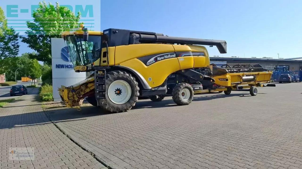 New Holland cx 840 - Зърнокомбайн: снимка 1 New Holland cx 840 - Зърнокомбайн: снимка 1