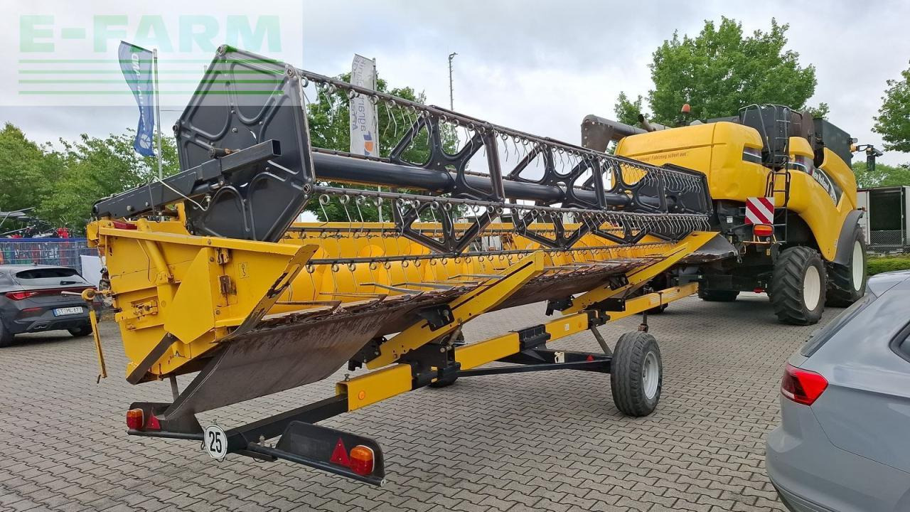 New Holland cx 860 / cx860 4x4 allrad - Зърнокомбайн: снимка 4 New Holland cx 860 / cx860 4x4 allrad - Зърнокомбайн: снимка 4