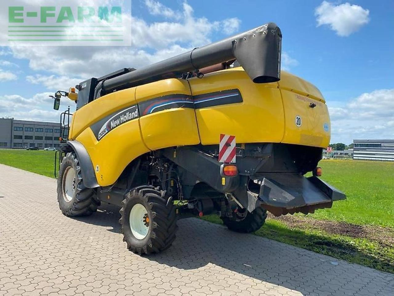 New Holland cx 880 - Зърнокомбайн: снимка 5 New Holland cx 880 - Зърнокомбайн: снимка 5