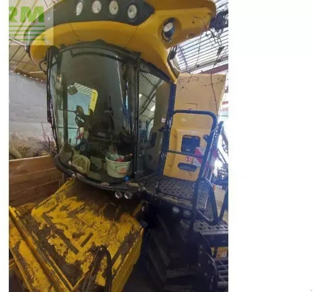 New Holland cx8-70 - Зърнокомбайн: снимка 1 New Holland cx8-70 - Зърнокомбайн: снимка 1